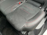 当社はプジョー/シトロエン/DSオートモビル3拠点複合正規ディーラーです。