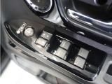 ◆パワーウィンドウスイッチ◆運転席から全席の窓の開閉操作を行うことが出来いつでも換気ができます!