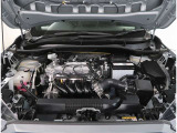 【エンジンルーム】エンジンルームもキレイに洗浄されています。ご納車前にしっかり整備させて頂きますので、ご安心ください。