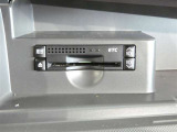 ナビ連動タイプのETC車載機です。ナビゲーションと連動してくれますのでカード未挿入を知らせてくれるなど便利な機能が追加されています。