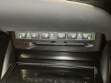 運転席・助手席にはシートヒーターとシートベンチレーター、ステアリングヒーターが装備されており季節を問わず快適にドライブしていだけます