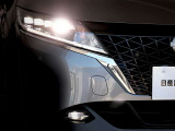 LEDフォグランプ&アダプティブLEDヘッドライト!対向車がいてもハイビームを維持、またはハイビームとロービームを自動切り替え!視認性の高い状態が維持されます!