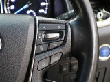 レーンディパーチャーアラートを装備しております!車線または走路からの逸脱の可能性を警告、走路からの逸脱を避けるためのハンドル操作の一部を支援する機能です☆詳しくはスタッフにお尋ねください(^^♪