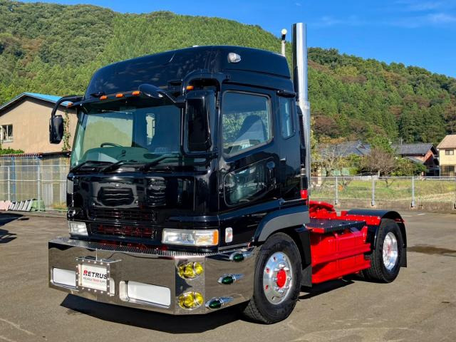 スーパーグレート  展示会出展車 V8型エンジン