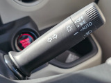 扱いやすさに配慮されたウインカーレバー。運転時の安心感を高めます。