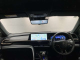 スポーツモデルでありながら高級感もあってカッコいい内装です。