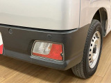当店でご購入頂いた車両は全車車検整備又は法定12か月点検を行い、エンジンオイル・オイルフィルター・フロントワイパーゴム・バッテリーの交換を行っています、整備費用は本体に含まれてますので安心ですよ♪