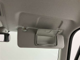バックミラー付き☆車庫入れ、駐車もこれで安心!