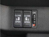 ◆両側電動スライドドア◆狭い駐車場でも乗り降りが楽々♪お子様が隣の車にドアを当ててしまう心配もございません!小さなお子様連れの方もこれで安心。