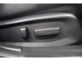 高級車の代名詞!電動シートが装備されています!