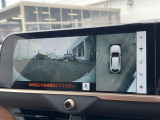 【パノラミックビューモニター】専用のカメラにより、上から見下ろしたような視点で360度クルマの周囲を確認することができます☆死角部分も確認しやすく、狭い場所での切り返しや駐車もスムーズに行えます。