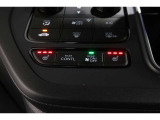 運転席・助手席に寒い日に快適なシートヒーター装備!寒い季節にはありがたいですね!