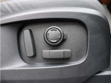 14ウェイ電動フロントシート(ヒーター&クーラー付き)