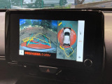 【パノラミックビューモニター】専用のカメラにより、上から見下ろしたような視点で360度クルマの周囲を確認することができます☆死角部分も確認しやすく、狭い場所での切り返しや駐車もスムーズに行えます。