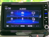 音楽やラジオ、テレビなどの選択肢が画面に並び、使いたいメディアを確認しながら選べます。表示が整理されているため、同乗者も内容を把握しやすく、移動中に便利です。