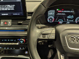 【ステアリングスイッチ】右側のスイッチでは、音量調節や、バーチャルコクピット内容を変更できるボタンとなります!