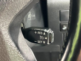 【クルーズコントロール】高速道路もラクラク走行。アクセルを離しても一定速度で走行ができ、長距離運転時の負担を軽減!加速・減速も簡単なスイッチ操作で調整できます。