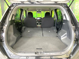 普段のお買い物や通勤、送迎等に十分な荷室スペースを確保しております。セカンドシートを倒すと、大きな荷物の積載も可能です♪