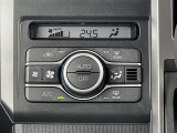 お好きな温度に設定すれば、四季を通していつも快適なオートエアコン付♪