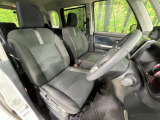 運転席シート廻りは使用感も少なく、良好な状態となっています。丁寧に使われていたことがよくわかりますね。