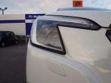 LEDヘッドライトで夜間の運転も安心です