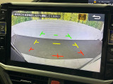 【バックカメラ】駐車時に後方がリアルタイム映像で確認できます。大型商業施設や立体駐車場での駐車時や、夜間のバック時に大活躍!運転スキルに関わらず、今や必須となった装備のひとつです!