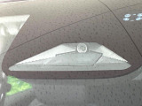 【ホンダセンシング】走行中に前方の車両等を認識し、衝突しそうな時は警報とブレーキで衝突回避と被害軽減をアシスト。より安全にドライブをお楽しみいただけます。