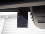 ◆ドライブレコーダー◆映像・音声などを記録する自動車用の装置です。 もしもの事故の際の記録はもちろん、旅行の際の思い出としてドライブの映像を楽しむことができます。
