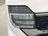 LEDヘッドライトは、点灯の瞬間から最大光量を発揮し、突然暗くなるトンネルなどでの安定感を高めます。
