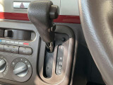 ■変速ショックの無いCVT(無段変速車)インパネシフトで、スムーズなシフト操作とサイドウォークスルーも可能です!