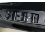 運転席はオート機能付のパワーウィンドウです!