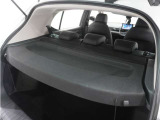 荷室を覆い保護してくれるカバーを装備!。プライバシー保護にも役立ちます。