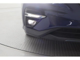 日中でも点灯しフロントビューにもアクセントとなっているLEDデイライナー。不要な際は車内よりスイッチにて消灯できます。