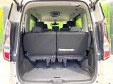 普段のお買い物や通勤、送迎等に十分な荷室スペースを確保しております。セカンドシートを倒すと、大きな荷物の積載も可能です♪
