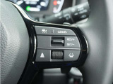 ◆アダプティブクルーズコントロール◆予め設定した車速内でクルマが自動的に加減速。前走車との適切な車間距離を維持しながら追従走行します。【LKAS】車線維持支援システムでステアリング操作を支援。