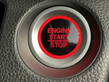 ワンプッシュでエンジンのスタート、ストップが出来て便利です。