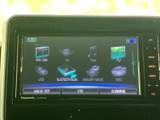 FM・AMをはじめ、USBやBluetooth Audioなど複数の選択肢が画面に並びます。目的に合わせて音源を選びやすく、通勤やお出かけなど日常の移動時間を自分好みに楽しめます。