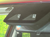 【トヨタセーフティセンス】走行中に前方の車両等を認識し、衝突しそうな時は警報とブレーキで衝突回避と被害軽減をアシスト。より安全にドライブをお楽しみいただけます。