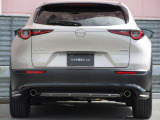 CX-30のエクステリアデザインは、明確なラインを使わず、面の動きのみで表現。アートとしての美しさと生命感を感じさせるデザインを創生しています