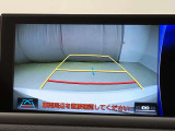 リヤビューカメラを装備しております。