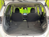 積み下ろしのしやすいデッキにはたっぷりと荷物を積み込んでいただけます。遊びから仕事まで、様々なシーンで頼れます♪