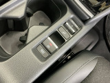 パーキングブレーキはスマートな電子制御式と合わせて渋滞時等にブレーキペダルから足を離しても停車状態を保持してくれるオートブレーキホールド機能で運転が楽になります。スタートはアクセルペダルを踏むだけ