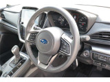 ハンドル周りもスッキリしていて運転しやすいです。
