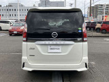 プライバシ-ガラスが装備されています。外を見るときは気にならずに、後方車両から車内が見えにくい設計です。