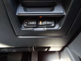 見栄えよくすっきりと収まるETC車載器です。高速道路の料金所をスムーズに通過でき、快適なドライブをサポートします。納車されたその日からすぐに遠出やロングドライブを楽しめます。