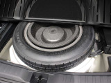 スペアタイヤが装備されています。