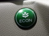 エンジン、エアコンなどを制御し低燃費な『ECONモード』に、また走りを楽しみたいとき、空調など快適性を重視したいときにはスイッチOFFで通常モードに切り替えができます!