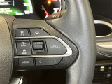 レーダークルーズコントロール(全車速追従機能付)付きです。車速に応じて追従支援してくれるので、ロングドライブも快適です。詳細は販売店スタッフまでおたずねください。