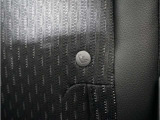 ◆ISOFIX◆シートベルトいらずでチャイルドシートと固定金具を連結するだけでガッチリ固定できます。
