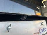 車庫入れもお任せのバックカメラが付いて、後方確認もラクラク♪安全に車庫入れも可能です。便利な機能ですが、バックカメラを過信せず、目視もお忘れなく。